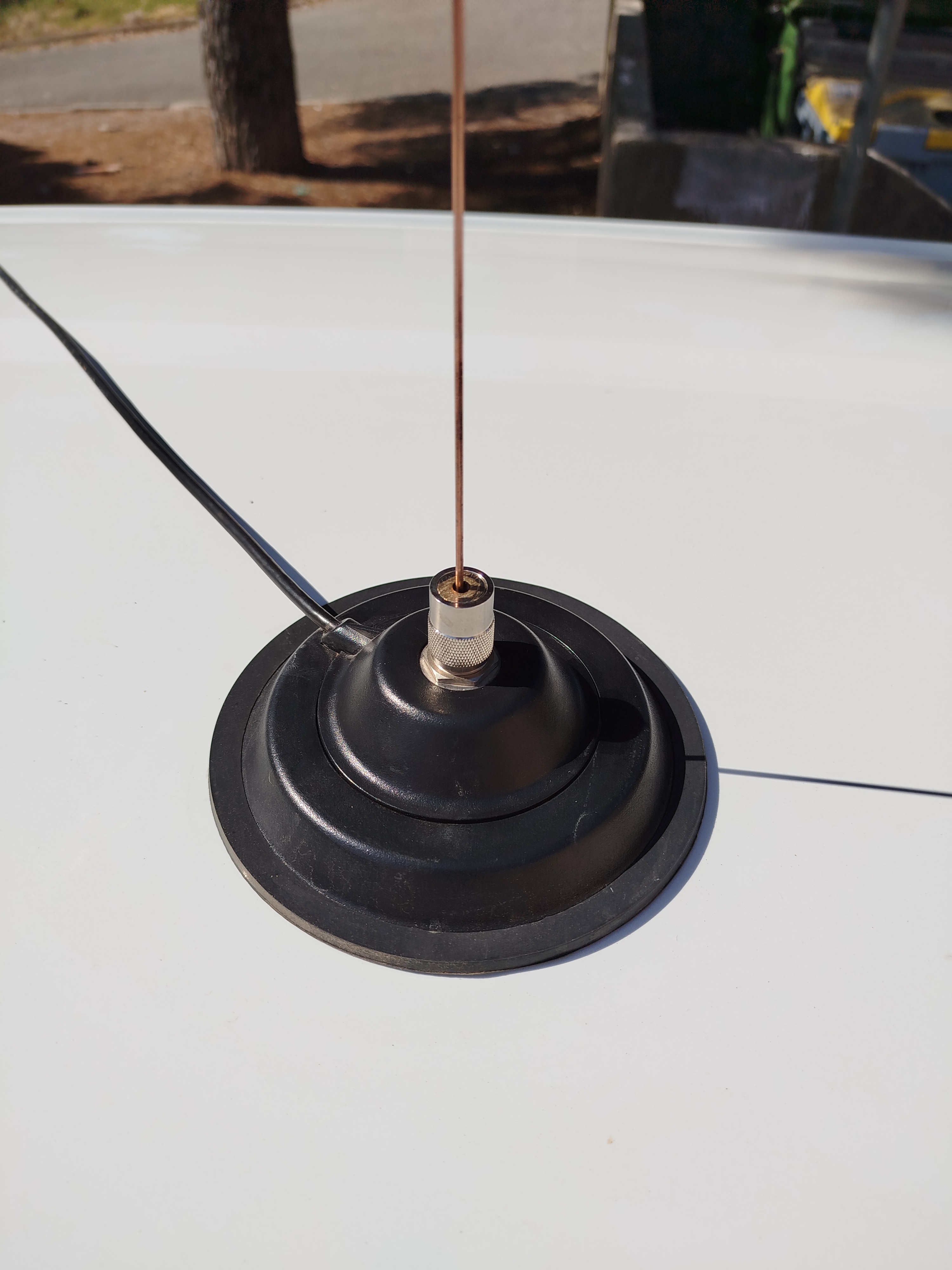 La prise avec le brin de plus prés.